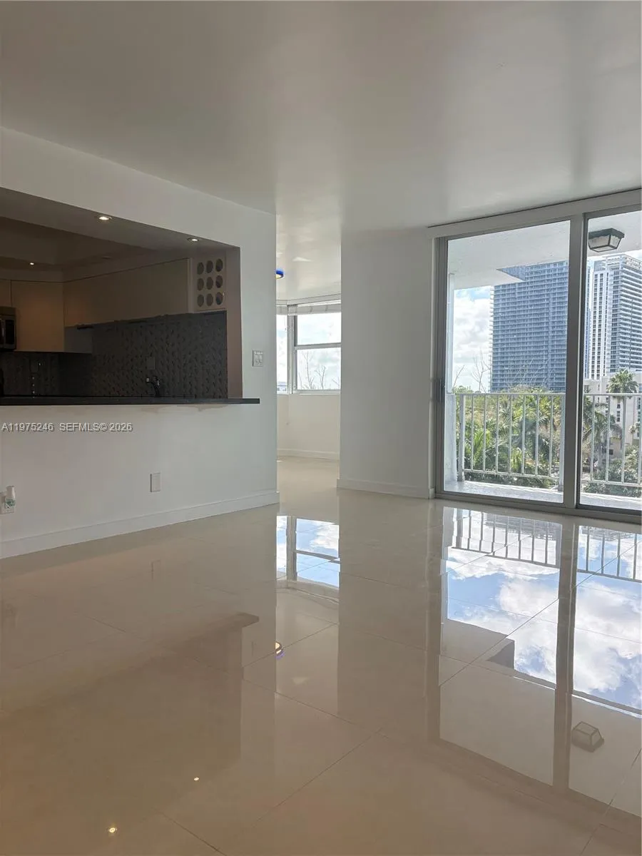 16558 Ne 26th Ave 6i, North Miami Beach, Florida 3, North Miami Beach, Florida 33160, 1 Bedroom Bedrooms, ,1 BathroomBathrooms,Residential Lease,For Rent,16558 Ne 26th Ave 6i, North Miami Beach, Florida 3,A11975246