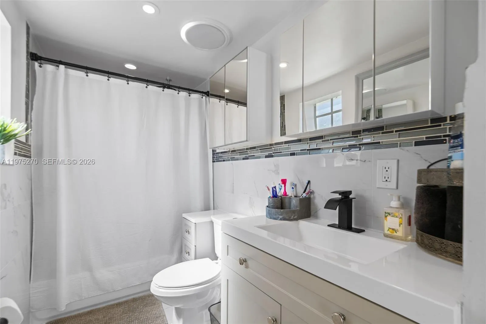 3151 Nw 59th St, Miami, Florida 33142, Miami, Florida 33142, 3 Bedrooms Bedrooms, ,1 BathroomBathrooms,Residential,For Sale,3151 Nw 59th St, Miami, Florida 33142,A11975270