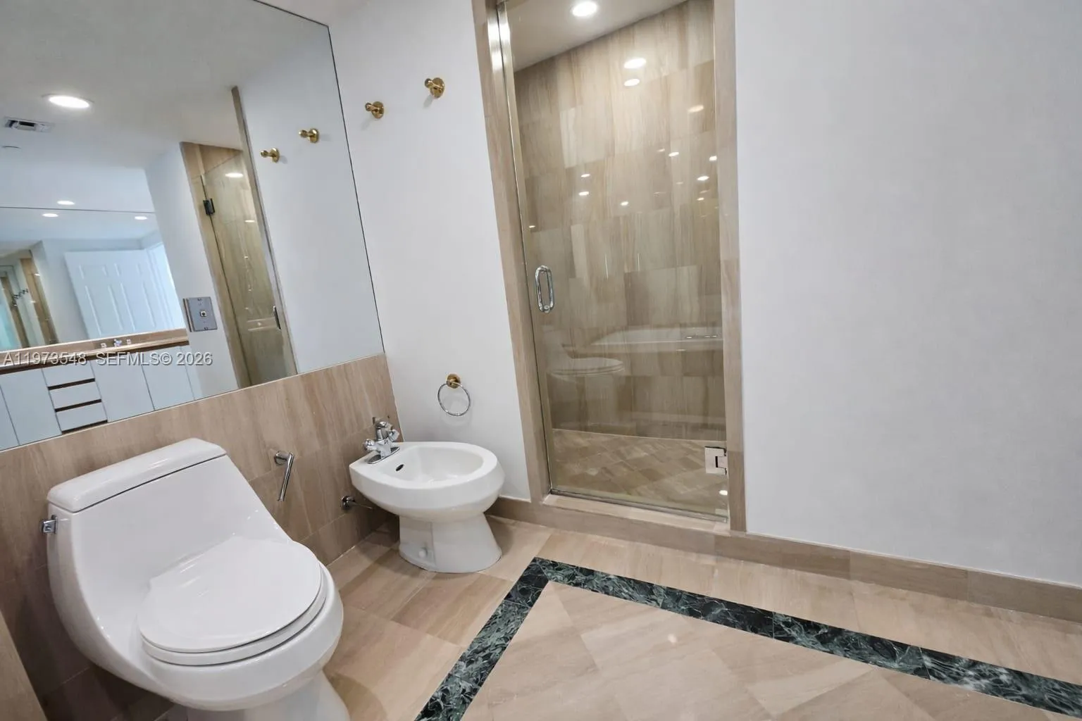 1643 Brickell Ave 903, Miami, Florida 33129, Miami, Florida 33129, 2 Bedrooms Bedrooms, ,2 BathroomsBathrooms,Residential Lease,For Rent,1643 Brickell Ave 903, Miami, Florida 33129,A11973548