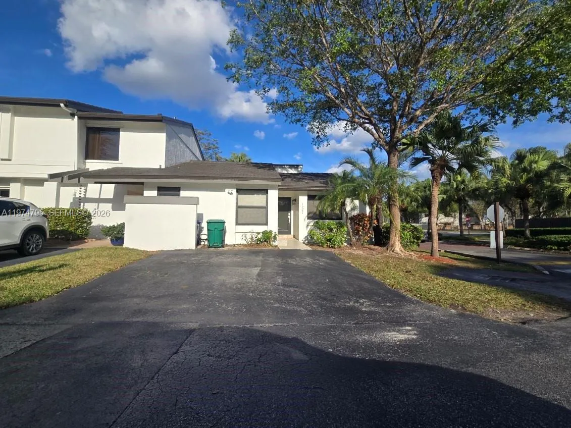 15081 Sw 127th Ct, Miami, Florida 33186, Miami, Florida 33186, 2 Bedrooms Bedrooms, ,2 BathroomsBathrooms,Residential Lease,For Rent,15081 Sw 127th Ct, Miami, Florida 33186,A11974795