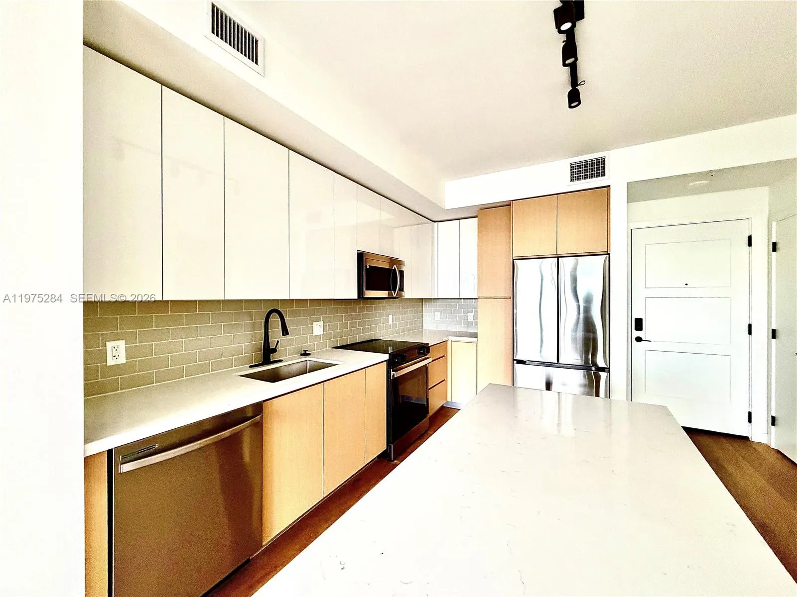 1650 Ne 124th St 621, North Miami, Florida 33181, North Miami, Florida 33181, 3 Bedrooms Bedrooms, ,3 BathroomsBathrooms,Residential Lease,For Rent,1650 Ne 124th St 621, North Miami, Florida 33181,A11975284