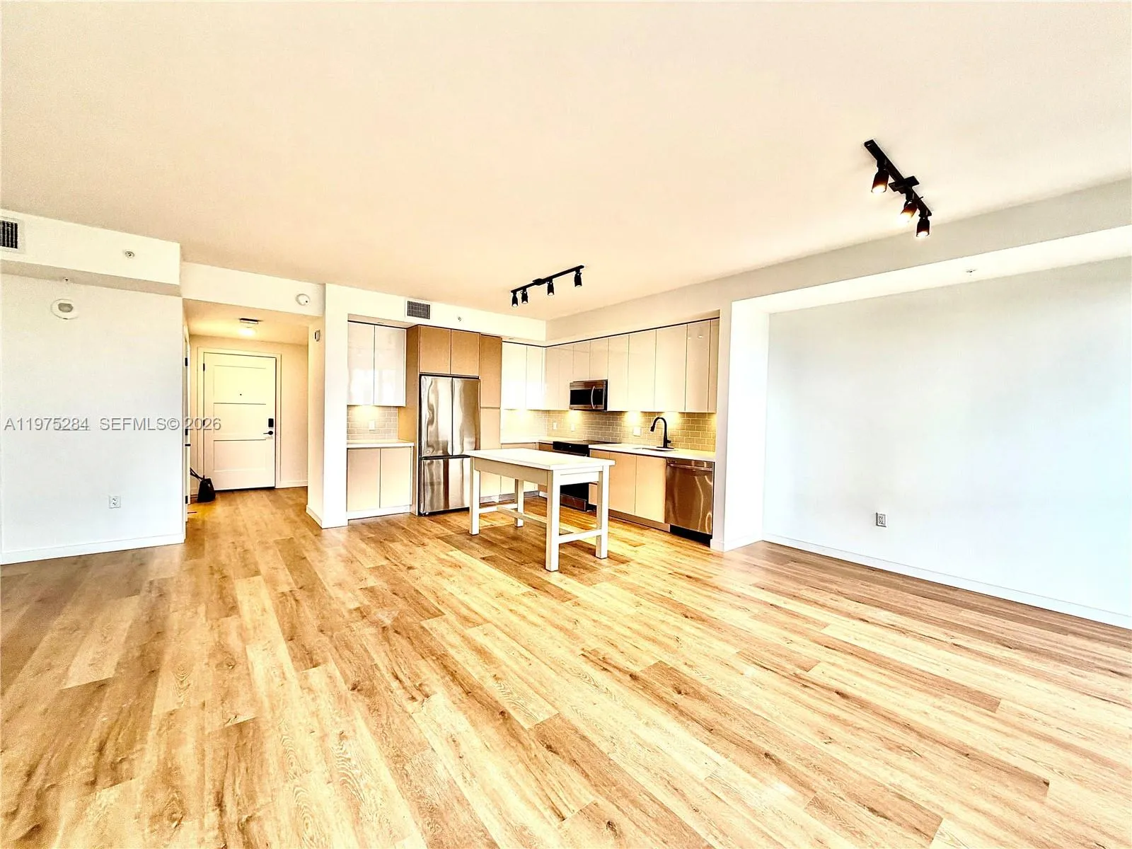 1650 Ne 124th St 621, North Miami, Florida 33181, North Miami, Florida 33181, 3 Bedrooms Bedrooms, ,3 BathroomsBathrooms,Residential Lease,For Rent,1650 Ne 124th St 621, North Miami, Florida 33181,A11975284