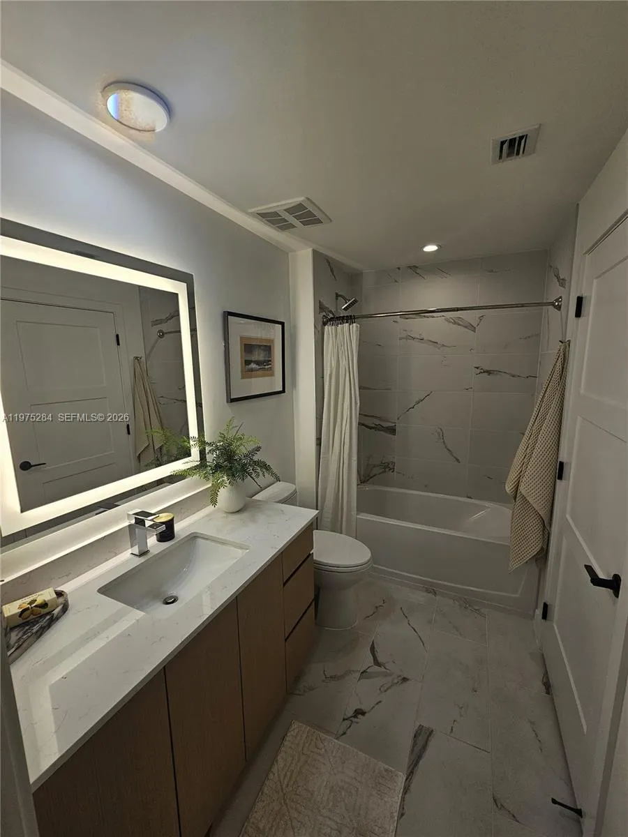 1650 Ne 124th St 621, North Miami, Florida 33181, North Miami, Florida 33181, 3 Bedrooms Bedrooms, ,3 BathroomsBathrooms,Residential Lease,For Rent,1650 Ne 124th St 621, North Miami, Florida 33181,A11975284