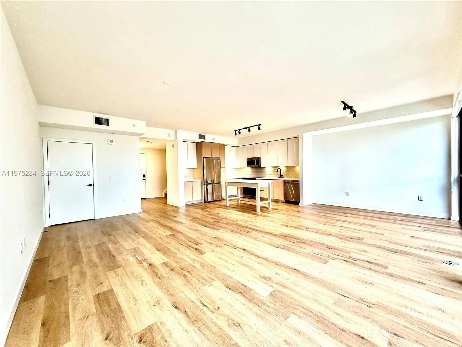 1650 Ne 124th St 621, North Miami, Florida 33181, North Miami, Florida 33181, 3 Bedrooms Bedrooms, ,3 BathroomsBathrooms,Residential Lease,For Rent,1650 Ne 124th St 621, North Miami, Florida 33181,A11975284