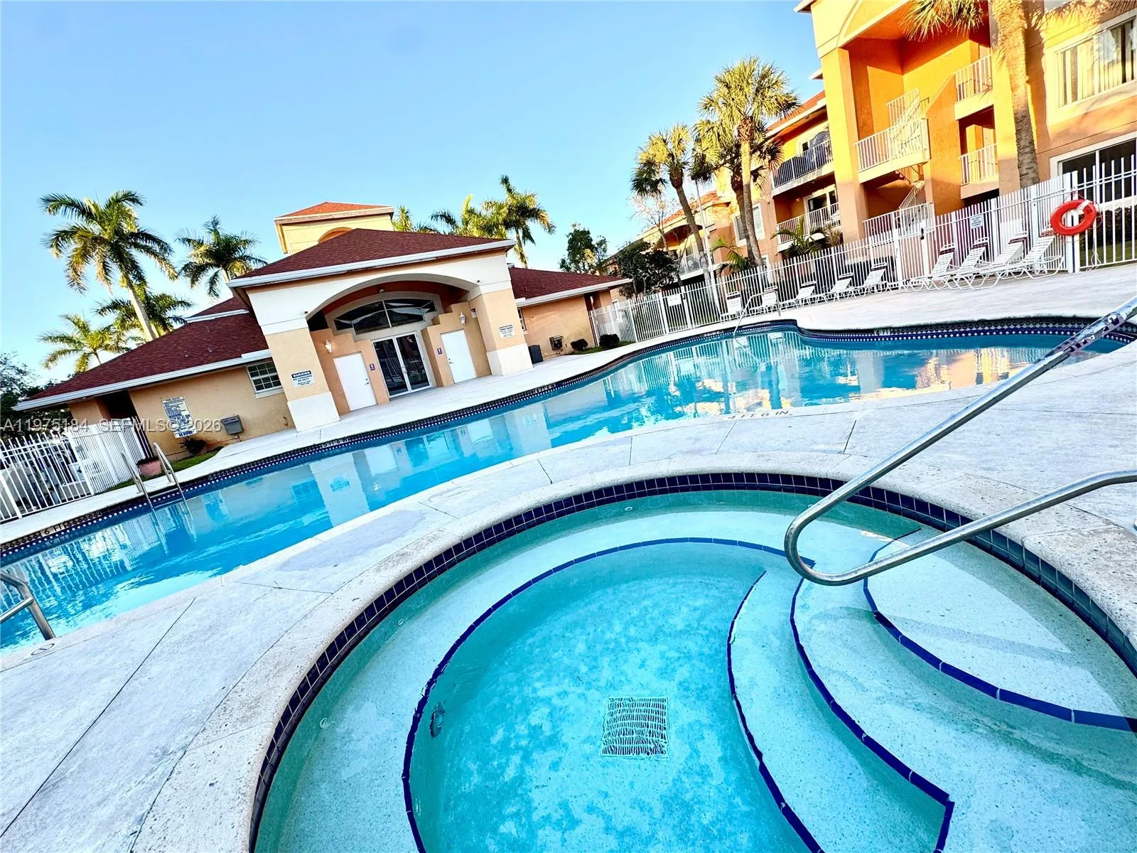 6900 Sw 39th St 207j, Davie, Florida 33314, Davie, Florida 33314, 2 Bedrooms Bedrooms, ,2 BathroomsBathrooms,Residential,For Sale,6900 Sw 39th St 207j, Davie, Florida 33314,A11975184