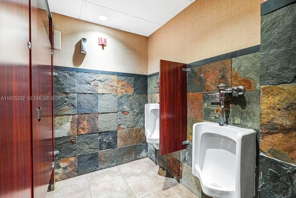 Miami, Florida 33131, Miami, Florida 33131, ,Commercial Sale,For Sale, Miami, Florida 33131,A11975332