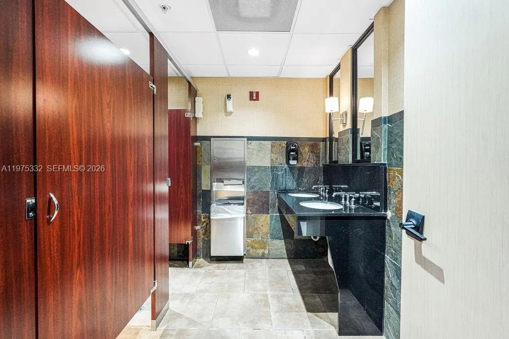 Miami, Florida 33131, Miami, Florida 33131, ,Commercial Sale,For Sale, Miami, Florida 33131,A11975332