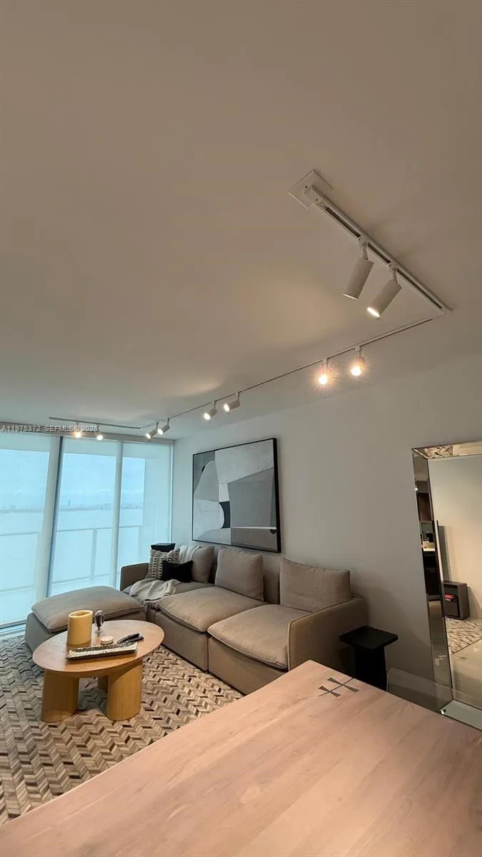 3131 Ne 7th Ave 3003, Miami, Florida 33137, Miami, Florida 33137, 3 Bedrooms Bedrooms, ,3 BathroomsBathrooms,Residential Lease,For Rent,3131 Ne 7th Ave 3003, Miami, Florida 33137,A11975372
