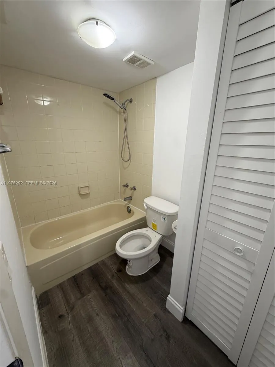 8670 Sw 212th St 203, Cutler Bay, Florida 33189, Cutler Bay, Florida 33189, 2 Bedrooms Bedrooms, ,2 BathroomsBathrooms,Residential Lease,For Rent,8670 Sw 212th St 203, Cutler Bay, Florida 33189,A11975292