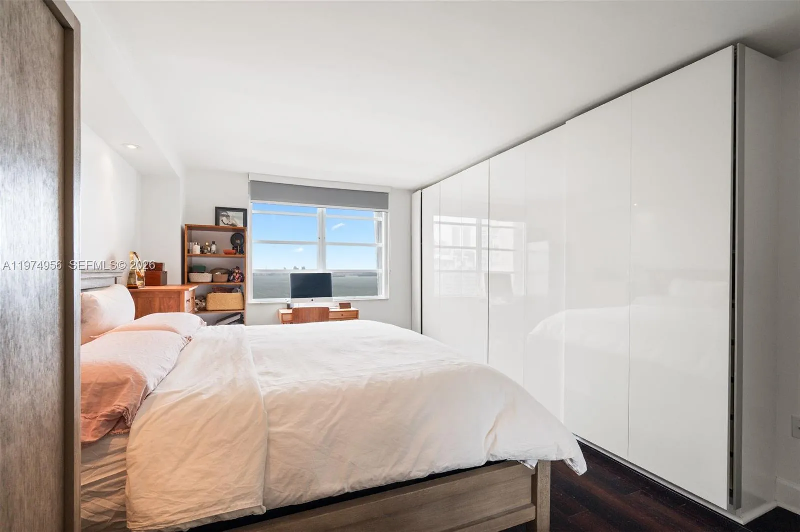 2333 Brickell Ave 1909, Miami, Florida 33129, Miami, Florida 33129, 1 Bedroom Bedrooms, ,1 BathroomBathrooms,Residential,For Sale,2333 Brickell Ave 1909, Miami, Florida 33129,A11974956