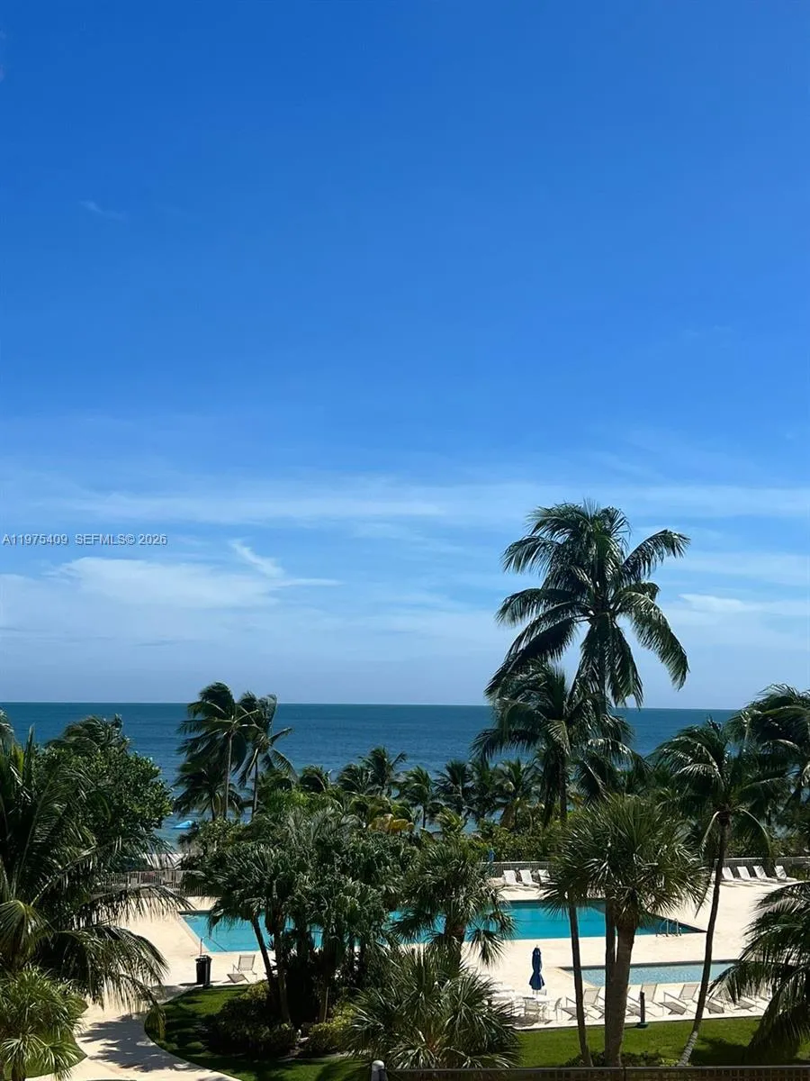 881 Ocean Dr Th7, Key Biscayne, Florida 33149, Key Biscayne, Florida 33149, 2 Bedrooms Bedrooms, ,2 BathroomsBathrooms,Residential Lease,For Rent,881 Ocean Dr Th7, Key Biscayne, Florida 33149,A11975409