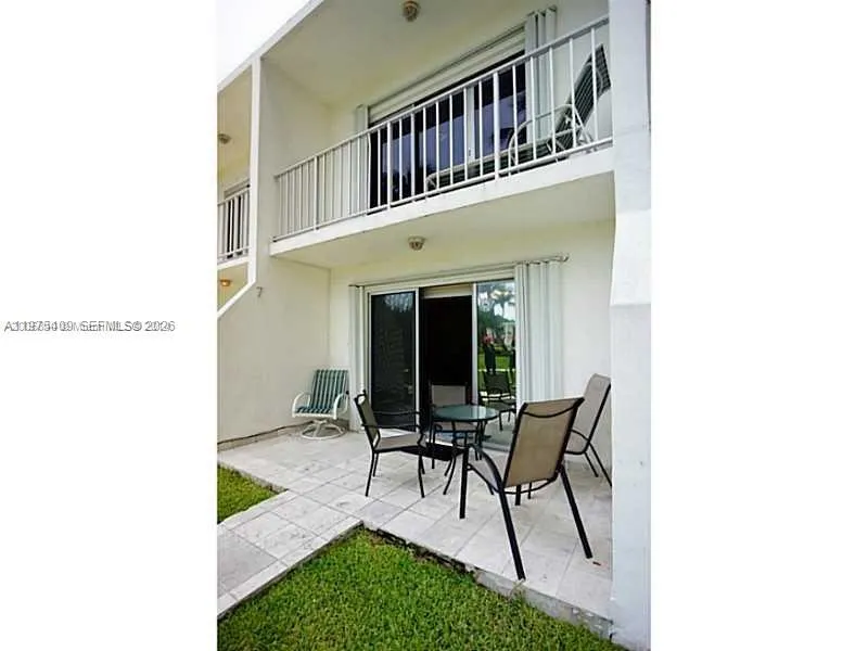 881 Ocean Dr Th7, Key Biscayne, Florida 33149, Key Biscayne, Florida 33149, 2 Bedrooms Bedrooms, ,2 BathroomsBathrooms,Residential Lease,For Rent,881 Ocean Dr Th7, Key Biscayne, Florida 33149,A11975409