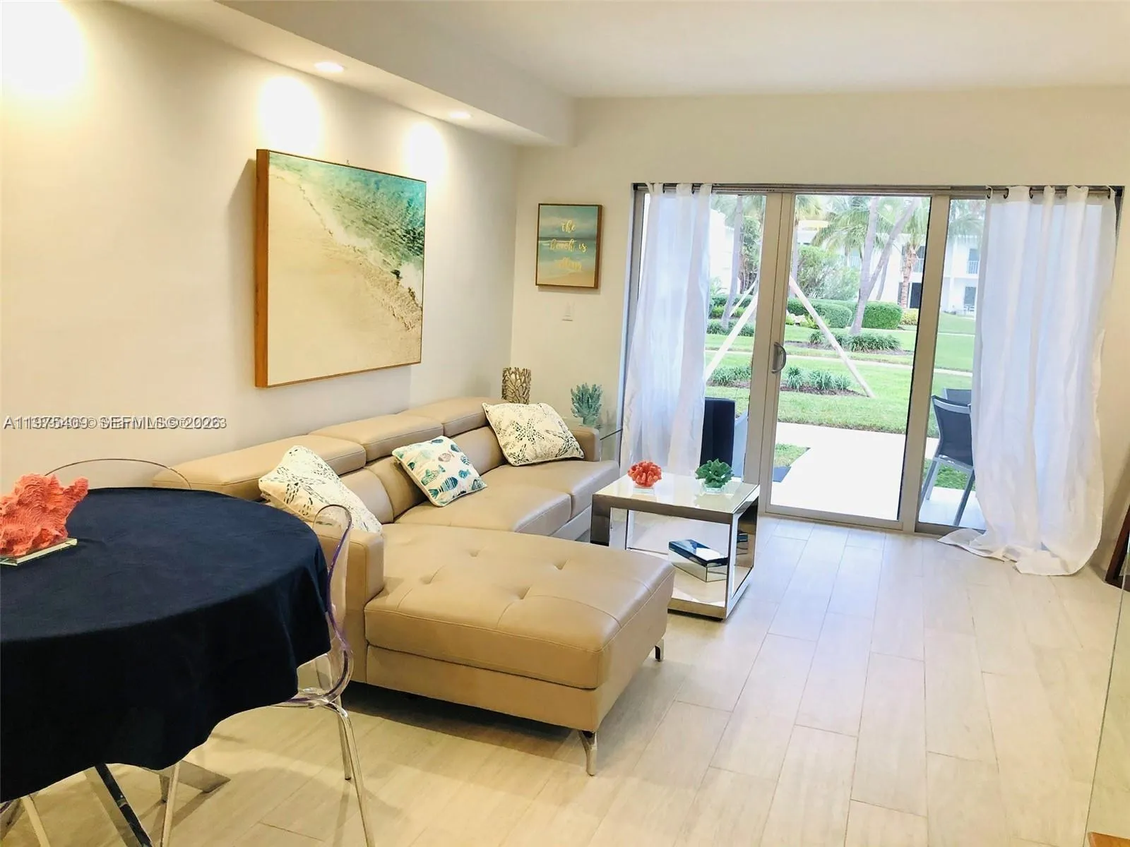 881 Ocean Dr Th7, Key Biscayne, Florida 33149, Key Biscayne, Florida 33149, 2 Bedrooms Bedrooms, ,2 BathroomsBathrooms,Residential Lease,For Rent,881 Ocean Dr Th7, Key Biscayne, Florida 33149,A11975409