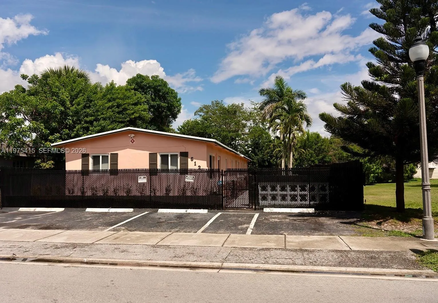 612 Nw 10th Ter, Fort Lauderdale, Florida 33311, Fort Lauderdale, Florida 33311, ,Residential Income,For Sale,612 Nw 10th Ter, Fort Lauderdale, Florida 33311,A11975415
