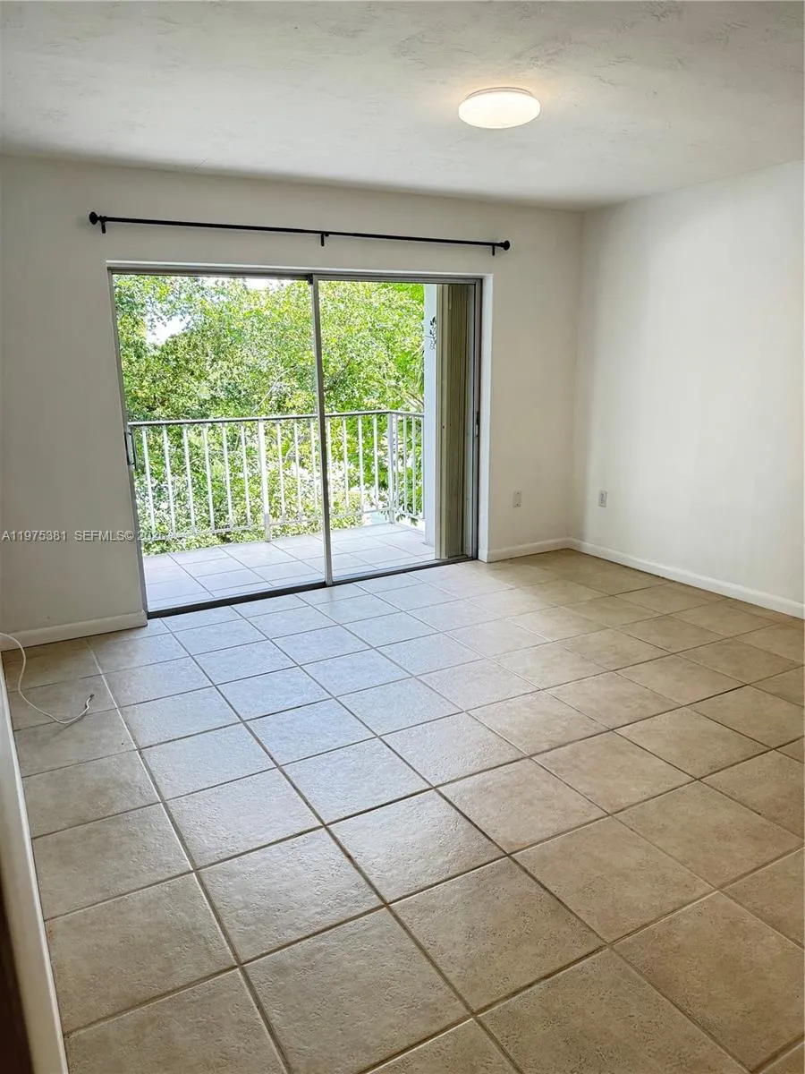 9641 Sw D305, Miami, Florida 33156, Miami, Florida 33156, 1 Bedroom Bedrooms, ,1 BathroomBathrooms,Residential Lease,For Rent,9641 Sw D305, Miami, Florida 33156,A11975381