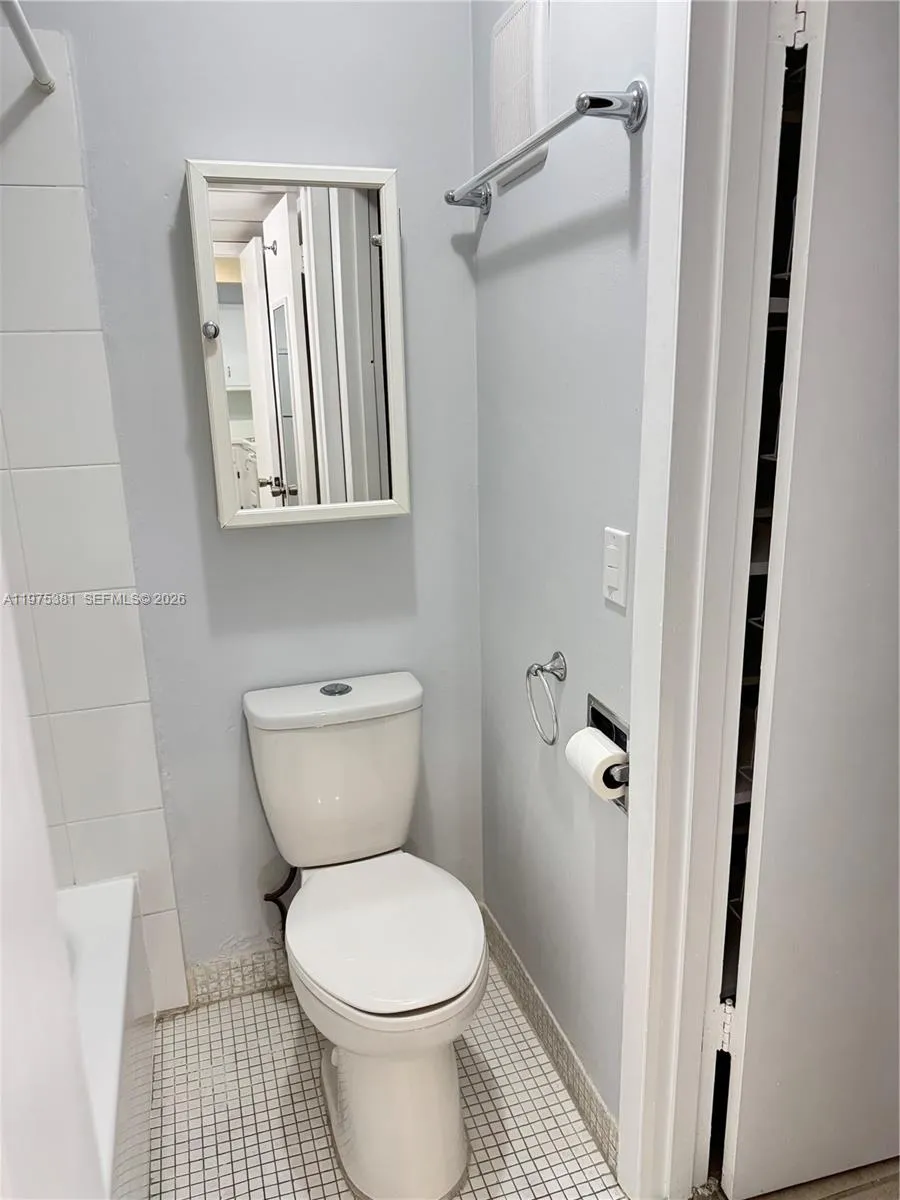 9641 Sw D305, Miami, Florida 33156, Miami, Florida 33156, 1 Bedroom Bedrooms, ,1 BathroomBathrooms,Residential Lease,For Rent,9641 Sw D305, Miami, Florida 33156,A11975381