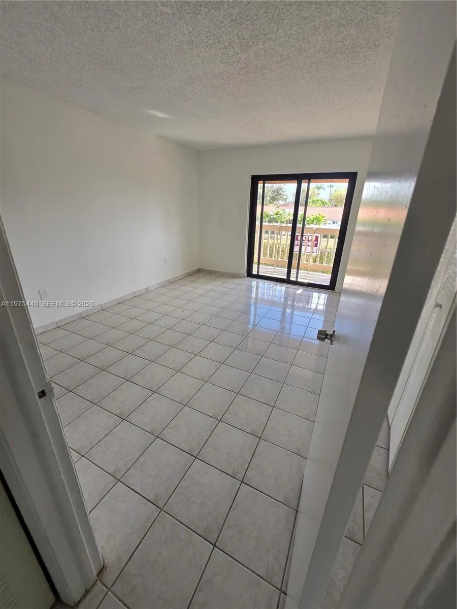 15439 Sw 80th St 202-9, Miami, Florida 33193, Miami, Florida 33193, 2 Bedrooms Bedrooms, ,2 BathroomsBathrooms,Residential Lease,For Rent,15439 Sw 80th St 202-9, Miami, Florida 33193,A11975448
