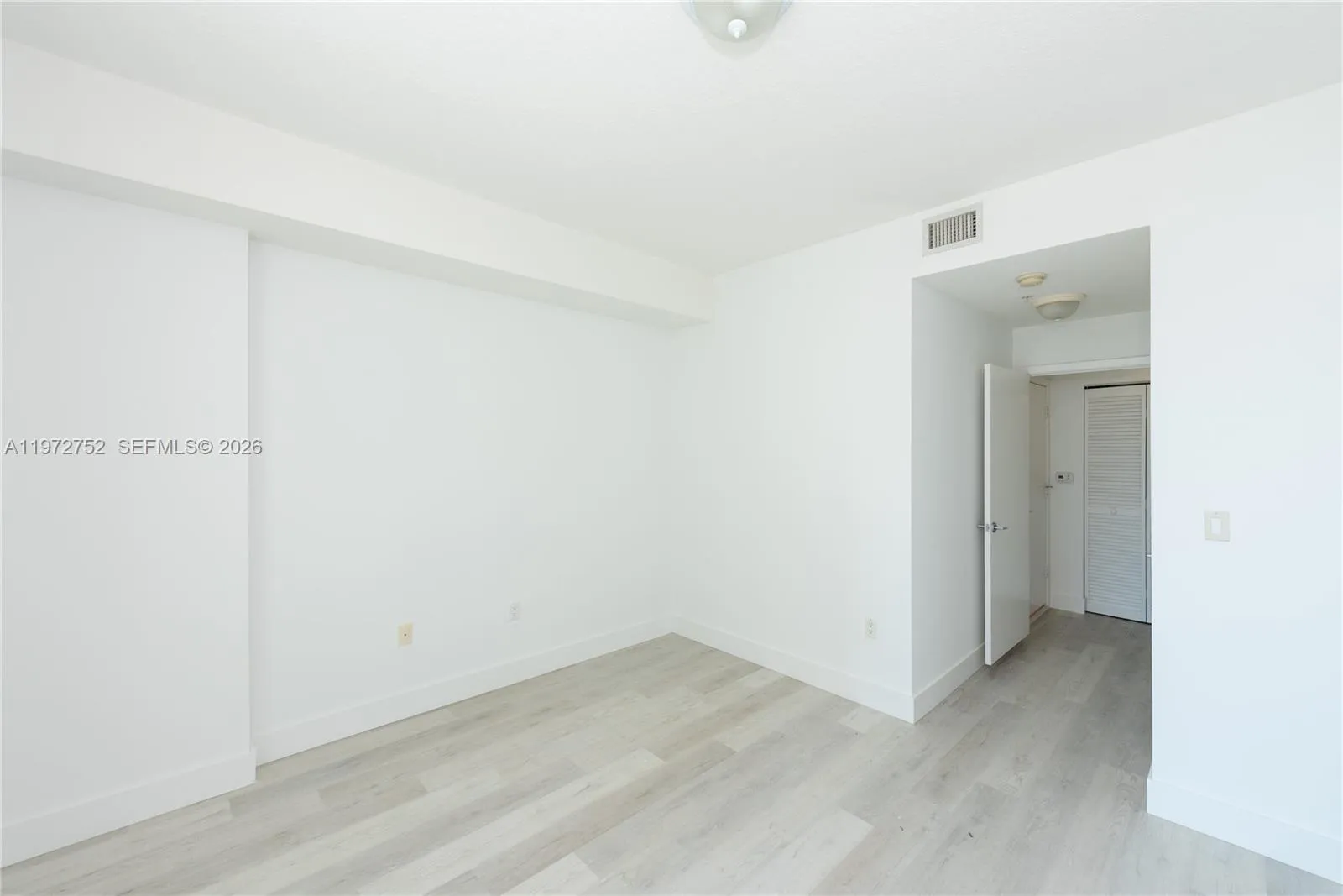 79 Sw 12th St 1105-s, Miami, Florida 33130, Miami, Florida 33130, 1 Bedroom Bedrooms, ,1 BathroomBathrooms,Residential,For Sale,79 Sw 12th St 1105-s, Miami, Florida 33130,A11972752