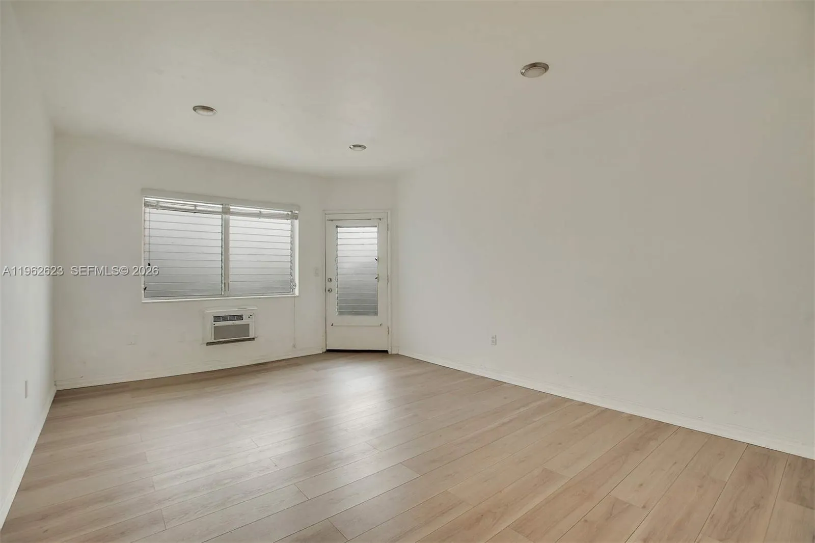 835 Meridian Ave 3, Miami Beach, Florida 33139, Miami Beach, Florida 33139, ,1 BathroomBathrooms,Residential Lease,For Rent,835 Meridian Ave 3, Miami Beach, Florida 33139,A11962623
