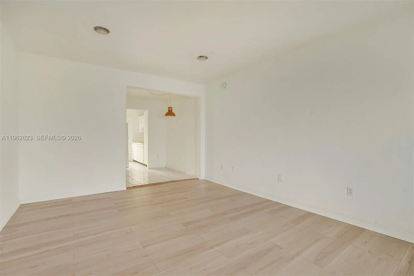 835 Meridian Ave 3, Miami Beach, Florida 33139, Miami Beach, Florida 33139, ,1 BathroomBathrooms,Residential Lease,For Rent,835 Meridian Ave 3, Miami Beach, Florida 33139,A11962623