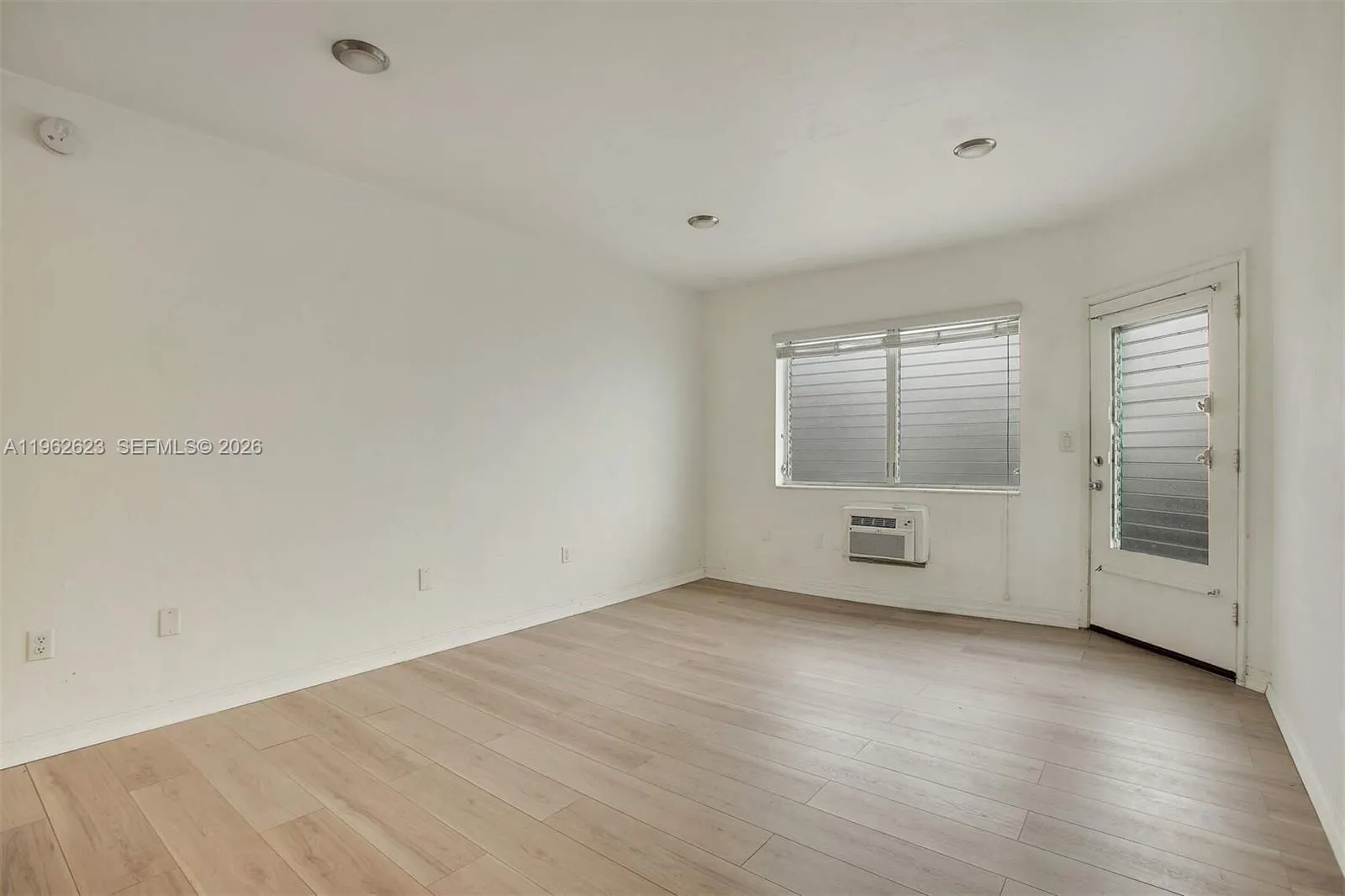 835 Meridian Ave 3, Miami Beach, Florida 33139, Miami Beach, Florida 33139, ,1 BathroomBathrooms,Residential Lease,For Rent,835 Meridian Ave 3, Miami Beach, Florida 33139,A11962623