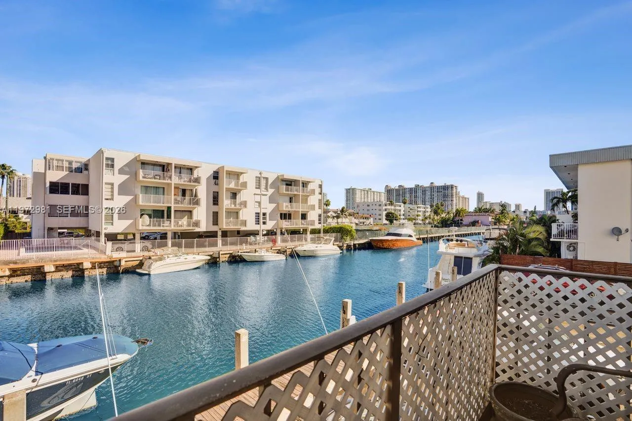 3665 Ne 167th St 208, North Miami Beach, Florida 3, North Miami Beach, Florida 33160, 2 Bedrooms Bedrooms, ,2 BathroomsBathrooms,Residential,For Sale,3665 Ne 167th St 208, North Miami Beach, Florida 3,A11972981