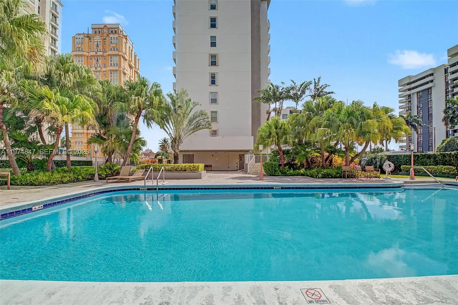 625 Biltmore Way 102, Coral Gables, Florida 33134, Coral Gables, Florida 33134, 2 Bedrooms Bedrooms, ,2 BathroomsBathrooms,Residential,For Sale,625 Biltmore Way 102, Coral Gables, Florida 33134,A11974847