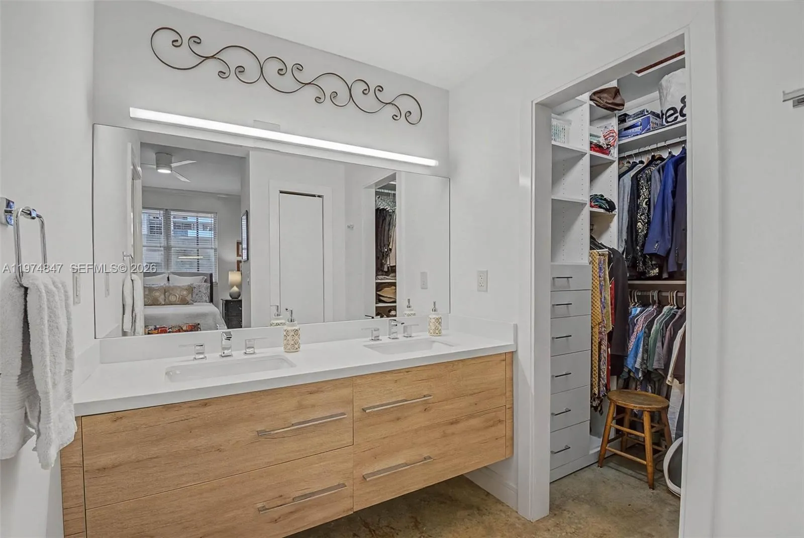 625 Biltmore Way 102, Coral Gables, Florida 33134, Coral Gables, Florida 33134, 2 Bedrooms Bedrooms, ,2 BathroomsBathrooms,Residential,For Sale,625 Biltmore Way 102, Coral Gables, Florida 33134,A11974847