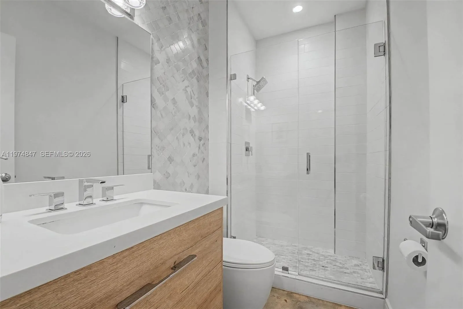 625 Biltmore Way 102, Coral Gables, Florida 33134, Coral Gables, Florida 33134, 2 Bedrooms Bedrooms, ,2 BathroomsBathrooms,Residential,For Sale,625 Biltmore Way 102, Coral Gables, Florida 33134,A11974847