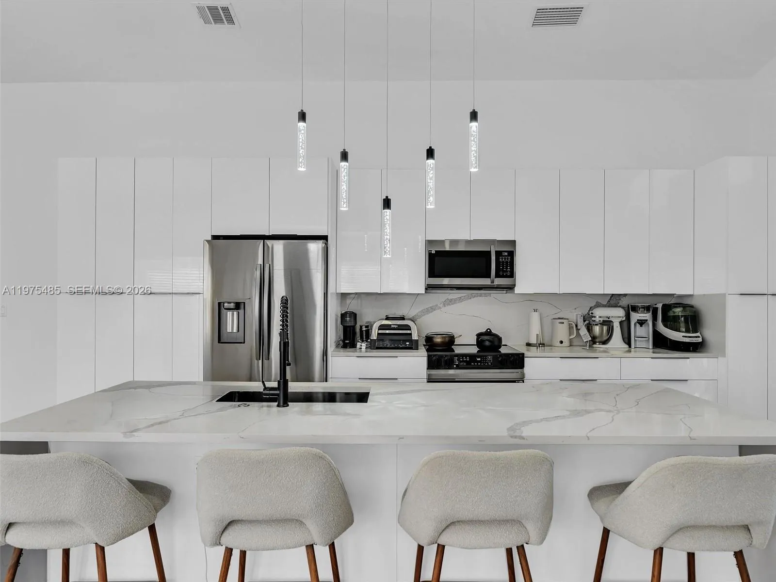 4962 Sw 32nd Way, Hollywood, Florida 33312, Hollywood, Florida 33312, 3 Bedrooms Bedrooms, ,2 BathroomsBathrooms,Residential Lease,For Rent,4962 Sw 32nd Way, Hollywood, Florida 33312,A11975485