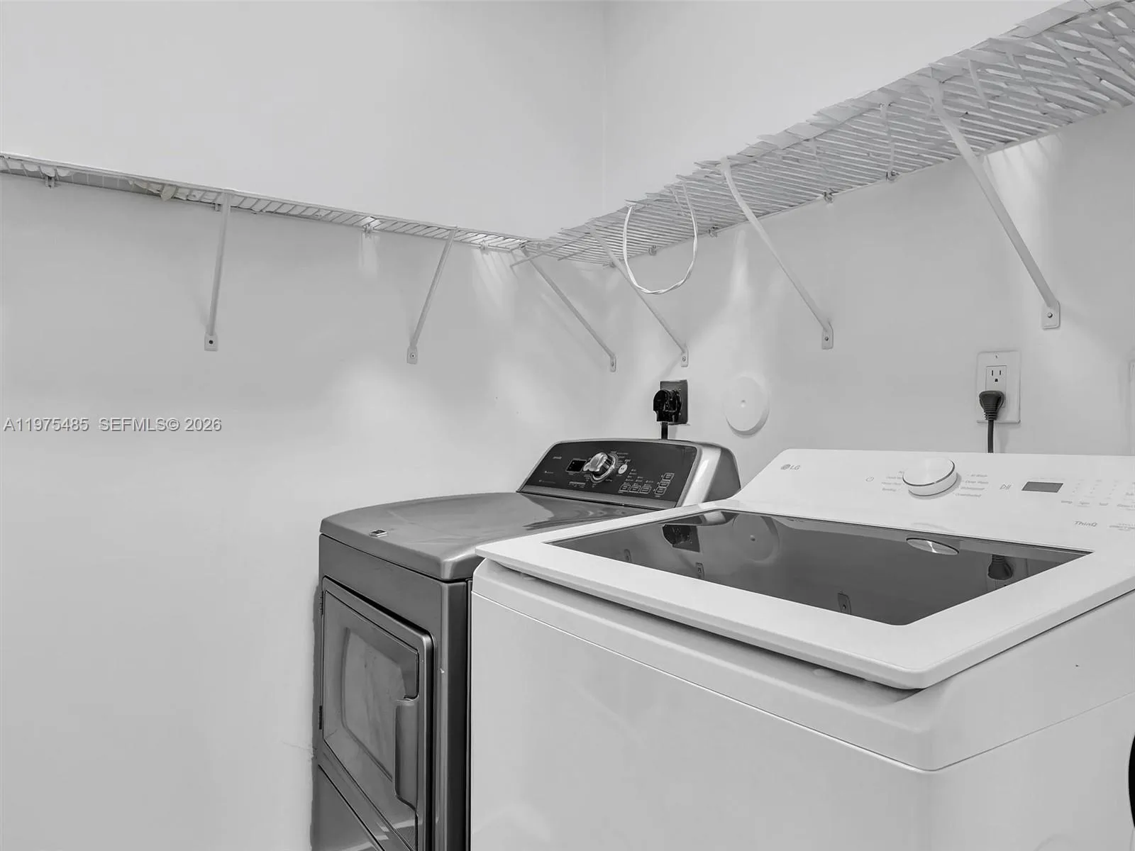 4962 Sw 32nd Way, Hollywood, Florida 33312, Hollywood, Florida 33312, 3 Bedrooms Bedrooms, ,2 BathroomsBathrooms,Residential Lease,For Rent,4962 Sw 32nd Way, Hollywood, Florida 33312,A11975485