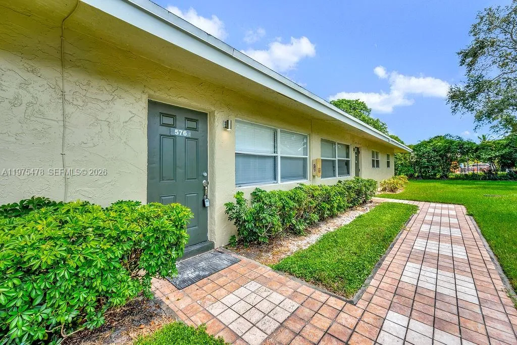 666 Sw Kathy Ct, Margate, Florida 33068, Margate, Florida 33068, 2 Bedrooms Bedrooms, ,1 BathroomBathrooms,Residential Lease,For Rent,666 Sw Kathy Ct, Margate, Florida 33068,A11975478
