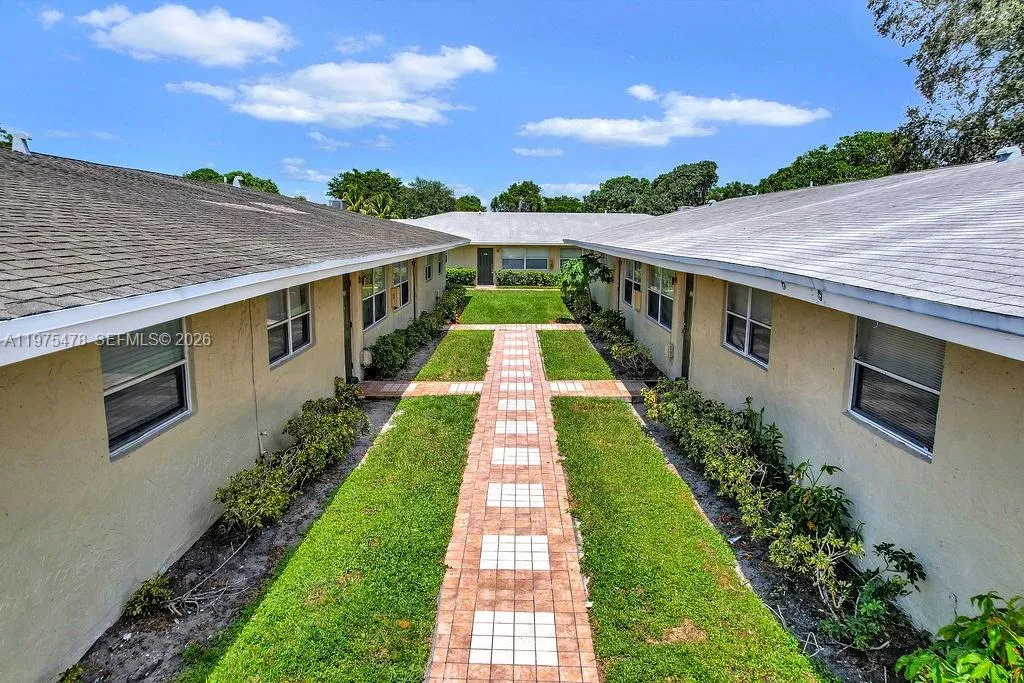 666 Sw Kathy Ct, Margate, Florida 33068, Margate, Florida 33068, 2 Bedrooms Bedrooms, ,1 BathroomBathrooms,Residential Lease,For Rent,666 Sw Kathy Ct, Margate, Florida 33068,A11975478