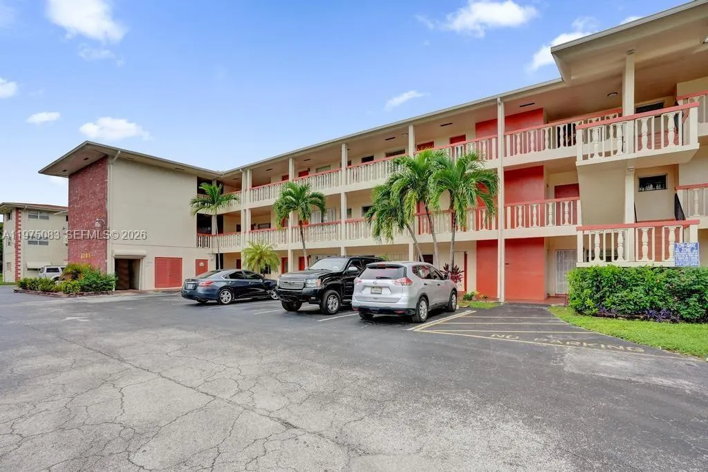 4731 Nw 10th Ct 314, Plantation, Florida 33313, Plantation, Florida 33313, 1 Bedroom Bedrooms, ,1 BathroomBathrooms,Residential,For Sale,4731 Nw 10th Ct 314, Plantation, Florida 33313,A11975083 4731 Nw 10th Ct 314, Plantation, Florida 33313, Plantation, Florida 33313, 1 Bedroom Bedrooms, ,1 BathroomBathrooms,Residential,For Sale,4731 Nw 10th Ct 314, Plantation, Florida 33313,A11975083