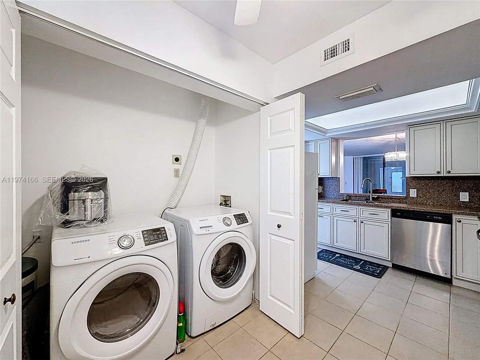 7331 Nw 18th St 202, Margate, Florida 33063, Margate, Florida 33063, 2 Bedrooms Bedrooms, ,2 BathroomsBathrooms,Residential,For Sale,7331 Nw 18th St 202, Margate, Florida 33063,A11974166