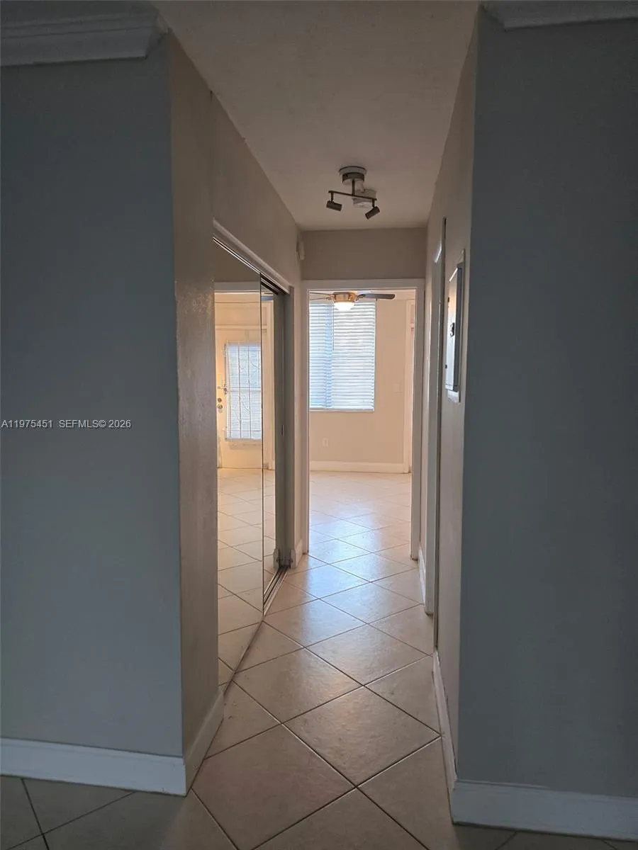 441 Collins Ave 19, Miami Beach, Florida 33139, Miami Beach, Florida 33139, 1 Bedroom Bedrooms, ,1 BathroomBathrooms,Residential Lease,For Rent,441 Collins Ave 19, Miami Beach, Florida 33139,A11975451