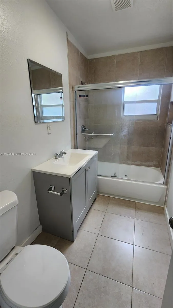 Miami, Florida 33145, 1 Bedroom Bedrooms, ,1 BathroomBathrooms,Residential Lease,For Rent,A11975519