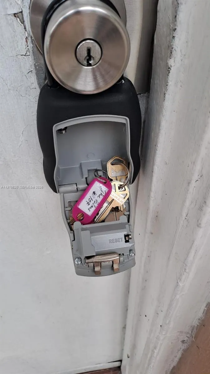 Dania Beach, Florida 33312, 1 Bedroom Bedrooms, ,1 BathroomBathrooms,Residential,For Sale,A11975520