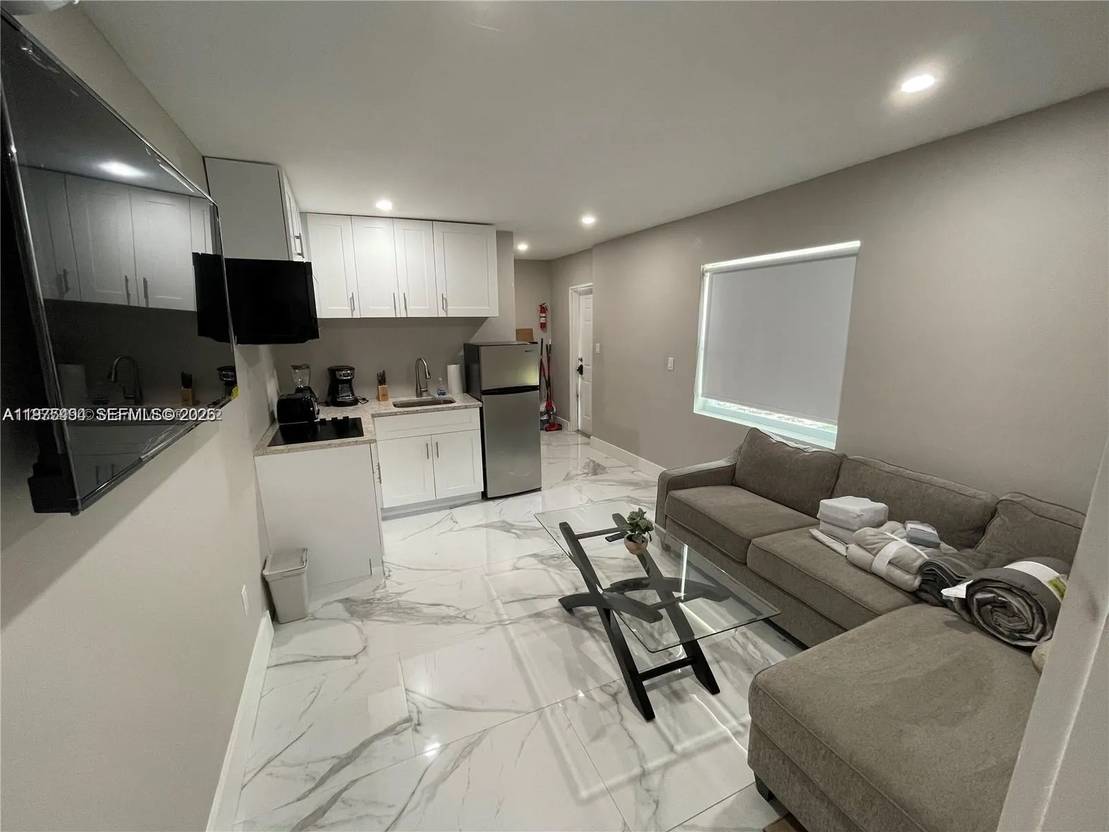 4910 Sw 28th Ter 3, Dania Beach, Florida 33312, Dania Beach, Florida 33312, 1 Bedroom Bedrooms, ,1 BathroomBathrooms,Residential Lease,For Rent,4910 Sw 28th Ter 3, Dania Beach, Florida 33312,A11975494
