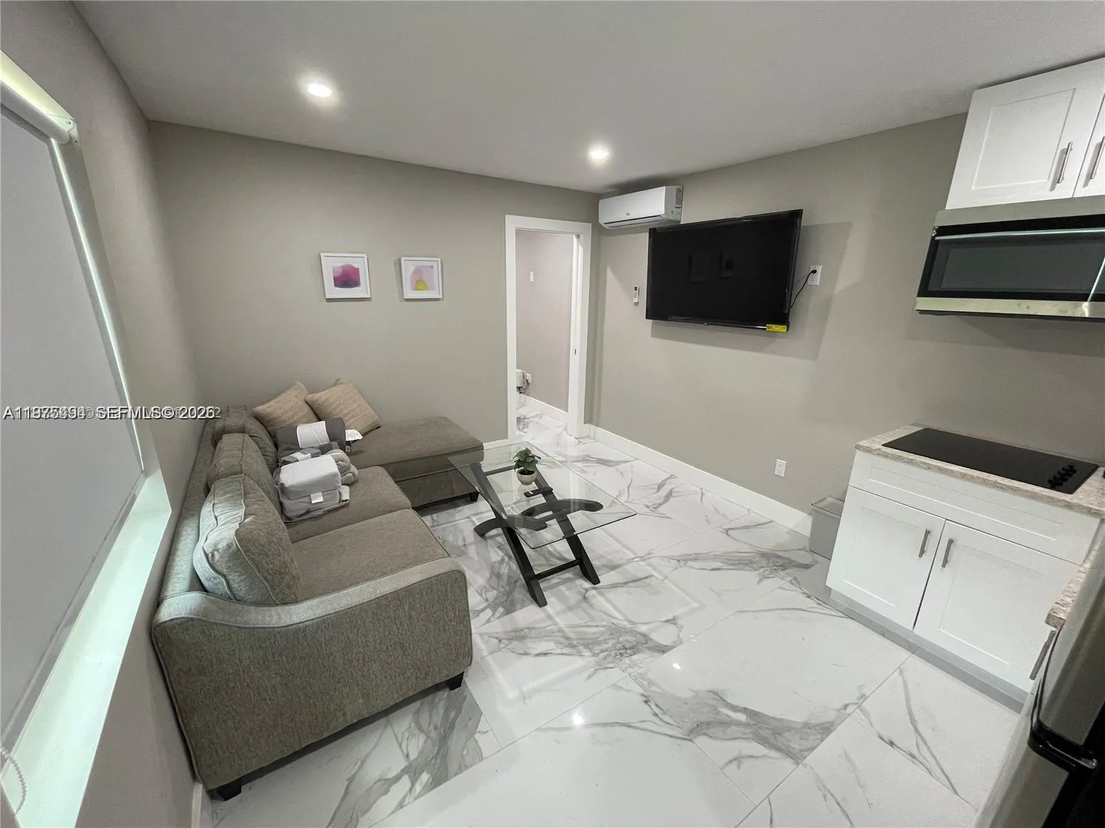 4910 Sw 28th Ter 3, Dania Beach, Florida 33312, Dania Beach, Florida 33312, 1 Bedroom Bedrooms, ,1 BathroomBathrooms,Residential Lease,For Rent,4910 Sw 28th Ter 3, Dania Beach, Florida 33312,A11975494