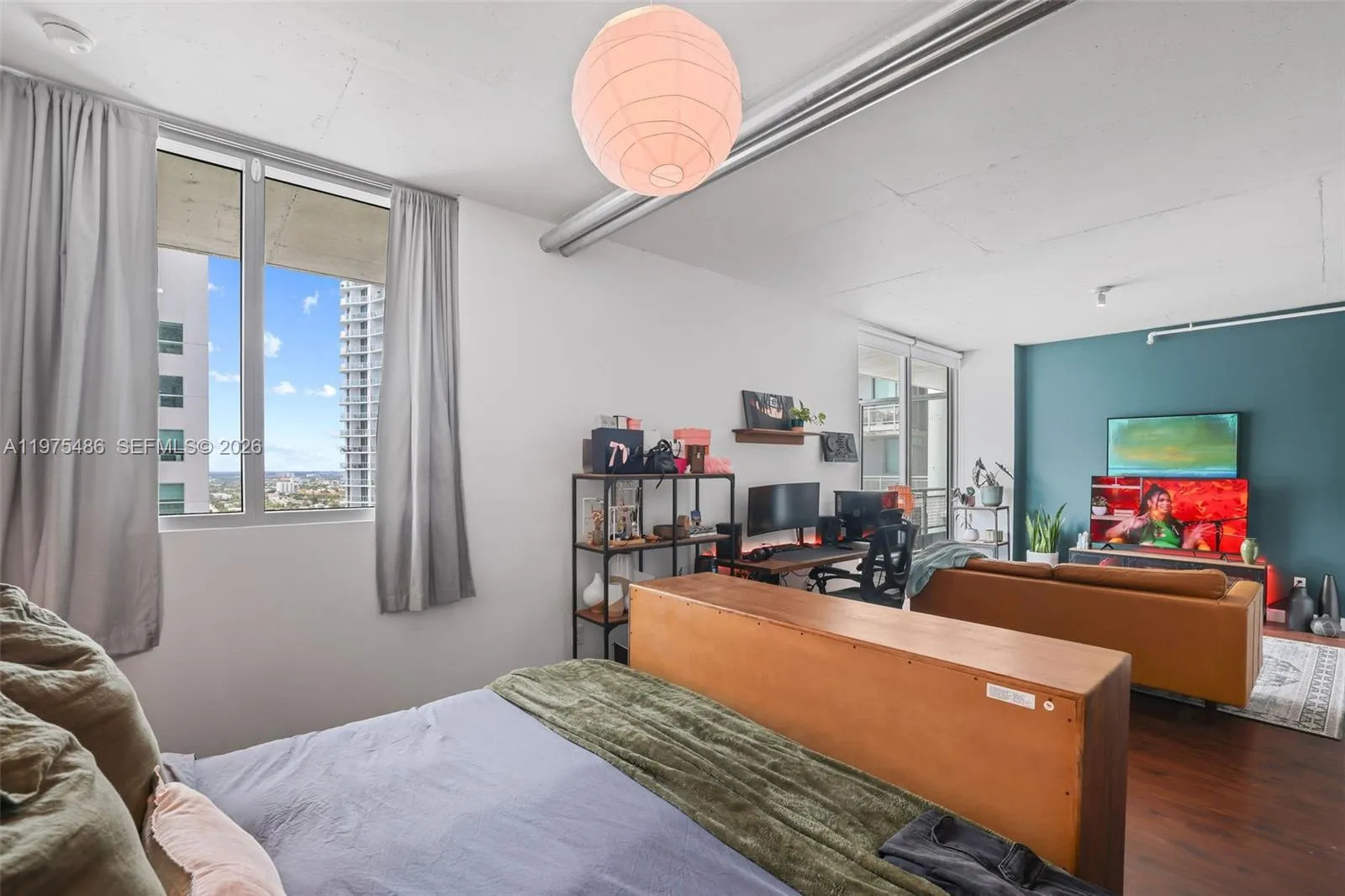 690 Sw 1st Ct 2730, Miami, Florida 33130, Miami, Florida 33130, ,1 BathroomBathrooms,Residential Lease,For Rent,690 Sw 1st Ct 2730, Miami, Florida 33130,A11975486