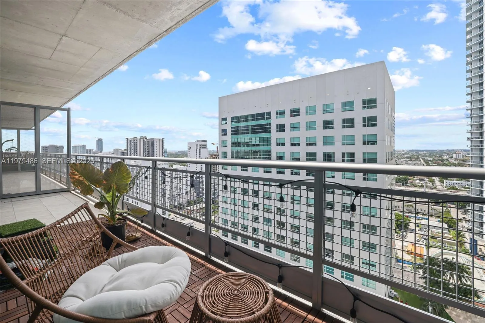 690 Sw 1st Ct 2730, Miami, Florida 33130, Miami, Florida 33130, ,1 BathroomBathrooms,Residential Lease,For Rent,690 Sw 1st Ct 2730, Miami, Florida 33130,A11975486