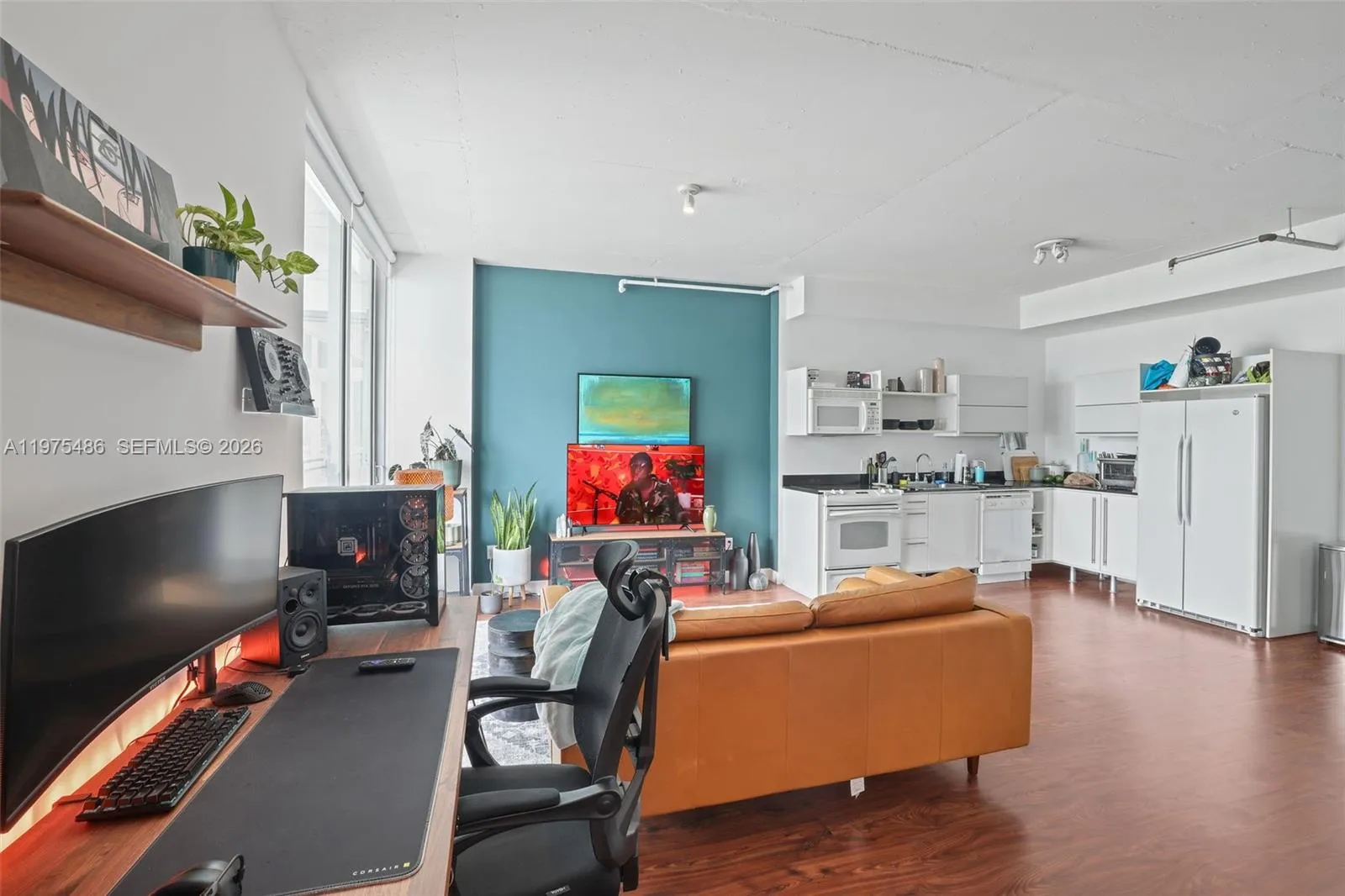 690 Sw 1st Ct 2730, Miami, Florida 33130, Miami, Florida 33130, ,1 BathroomBathrooms,Residential Lease,For Rent,690 Sw 1st Ct 2730, Miami, Florida 33130,A11975486