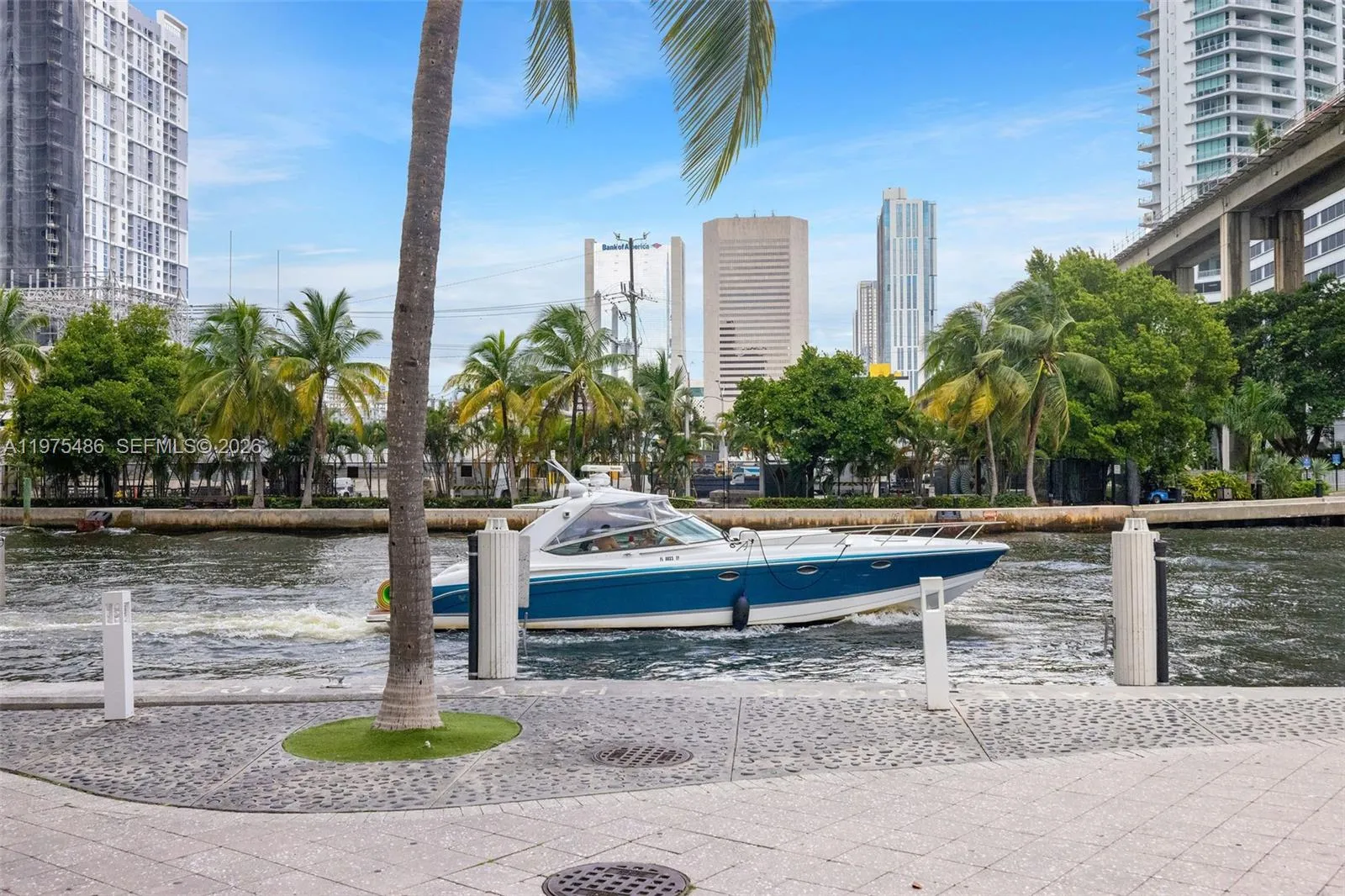 690 Sw 1st Ct 2730, Miami, Florida 33130, Miami, Florida 33130, ,1 BathroomBathrooms,Residential Lease,For Rent,690 Sw 1st Ct 2730, Miami, Florida 33130,A11975486