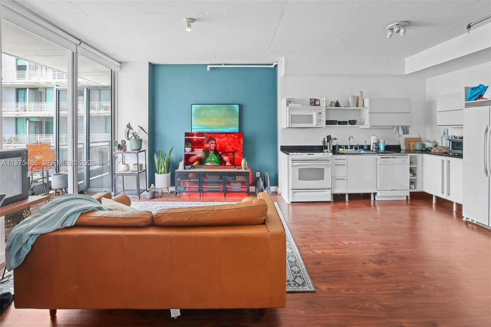 690 Sw 1st Ct 2730, Miami, Florida 33130, Miami, Florida 33130, ,1 BathroomBathrooms,Residential Lease,For Rent,690 Sw 1st Ct 2730, Miami, Florida 33130,A11975486