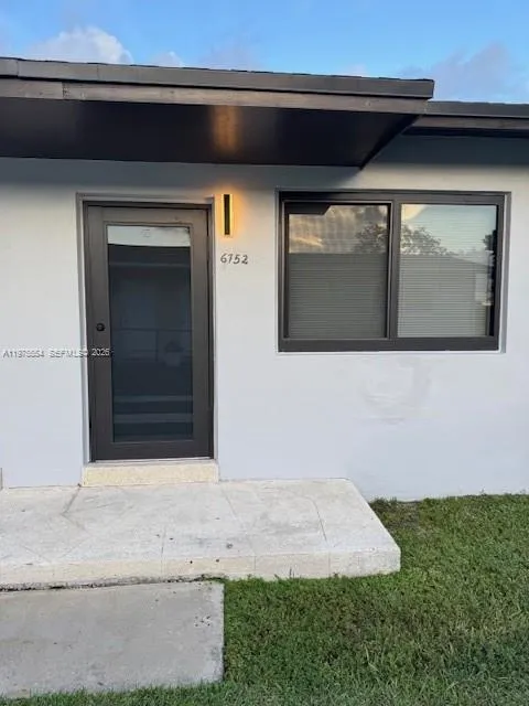 Miami, Florida 33155, 2 Bedrooms Bedrooms, ,2 BathroomsBathrooms,Residential Lease,For Rent,A11975554