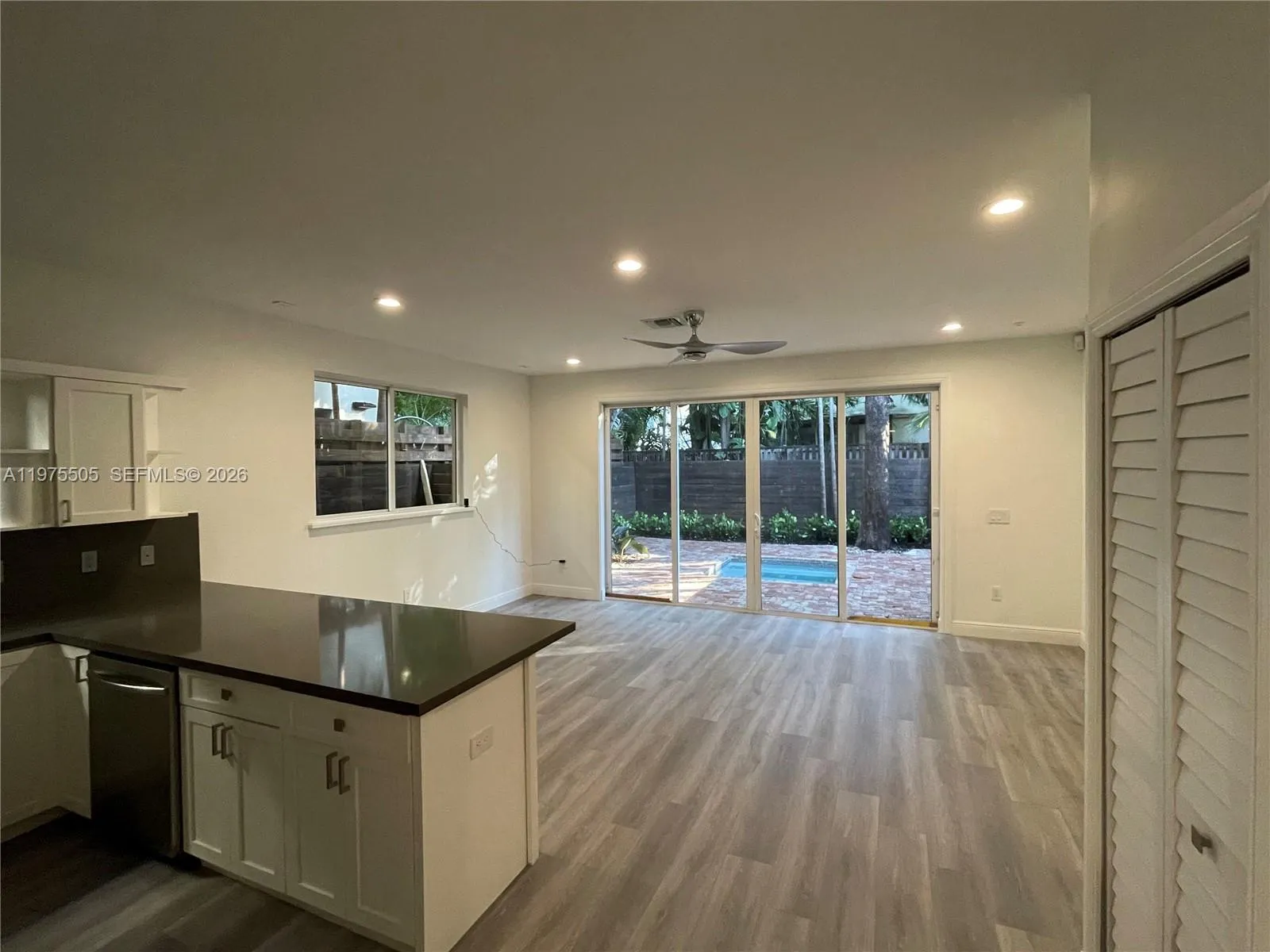 Kitchen / Family Room 1