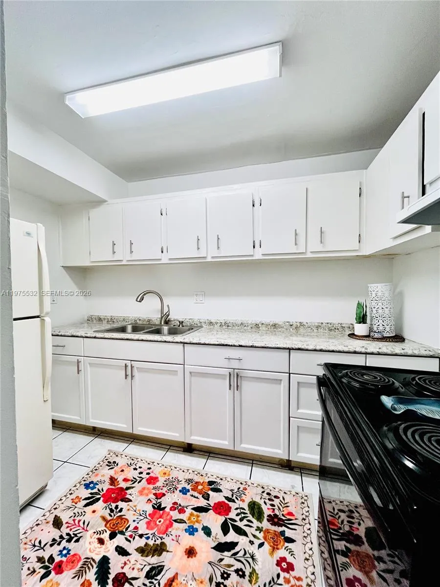 4721 Nw 7th St 102-12, Miami, Florida 33126, Miami, Florida 33126, 1 Bedroom Bedrooms, ,1 BathroomBathrooms,Residential,For Sale,4721 Nw 7th St 102-12, Miami, Florida 33126,A11975532