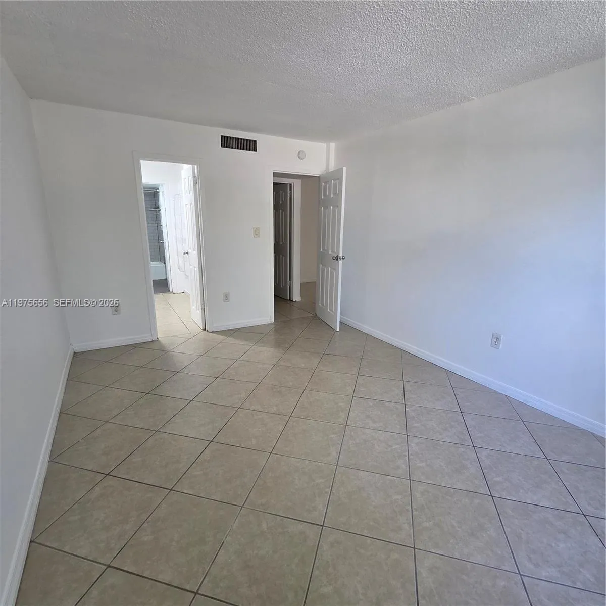 1800 Sans Souci Blvd 312, North Miami, Florida 331, North Miami, Florida 33181, 1 Bedroom Bedrooms, ,1 BathroomBathrooms,Residential Lease,For Rent,1800 Sans Souci Blvd 312, North Miami, Florida 331,A11975656