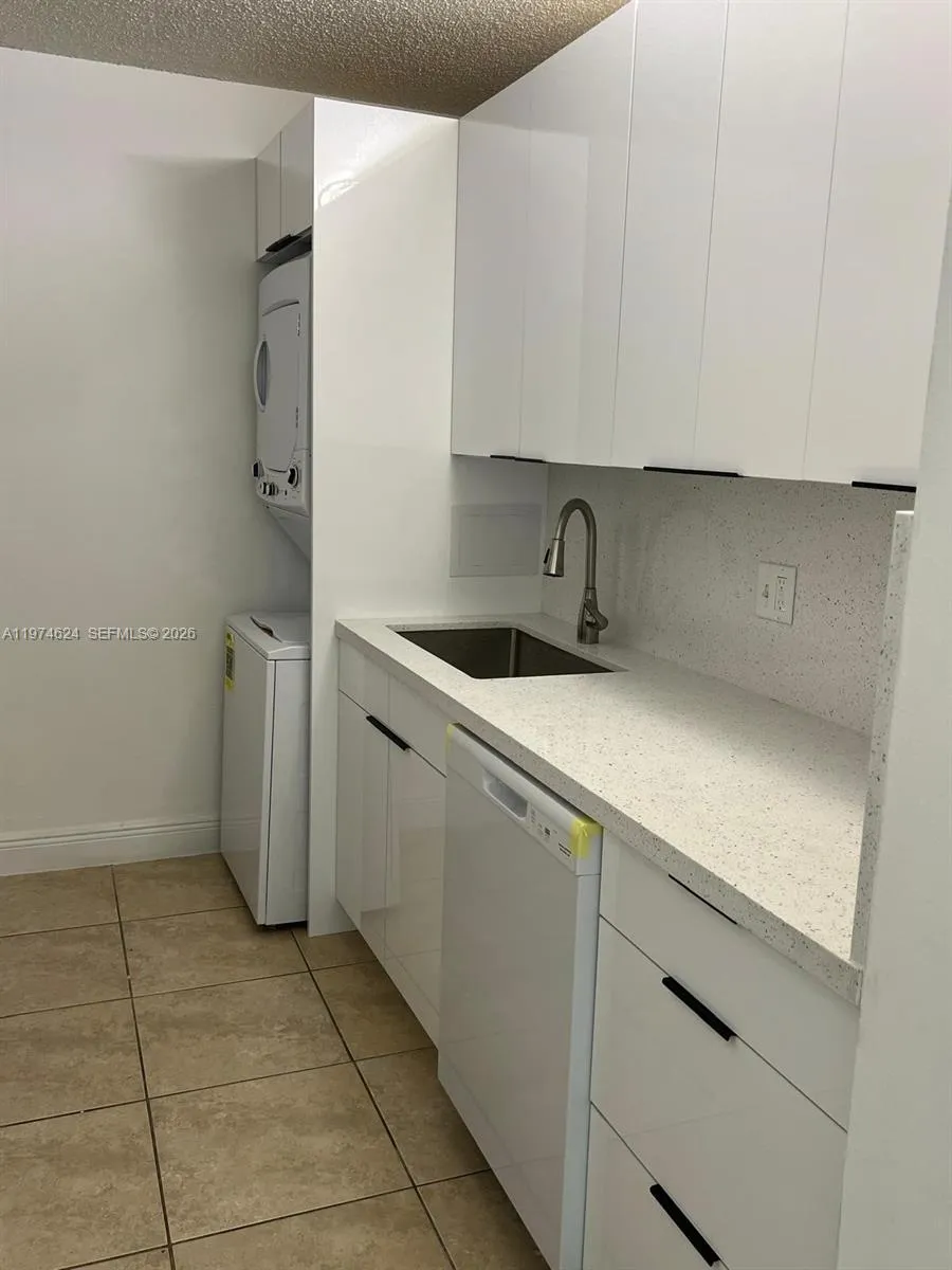 8240 Sw 210th St 220, Cutler Bay, Florida 33189, Cutler Bay, Florida 33189, 2 Bedrooms Bedrooms, ,2 BathroomsBathrooms,Residential,For Sale,8240 Sw 210th St 220, Cutler Bay, Florida 33189,A11974624